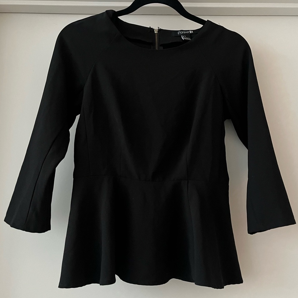 Forever 21 | Zip Back 3/4 Sleeve Peplum Blouse | Black | S